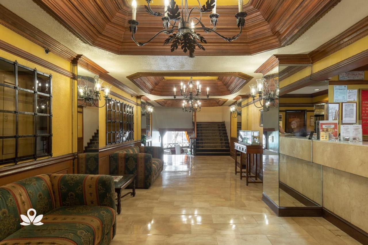 Zen Rooms Camelot Hotel Qc Кесон-Сіті Екстер'єр фото